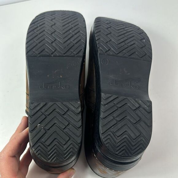 Dansko Professional Antique Brown Leather Women's Clogs - Picture 13 of 14